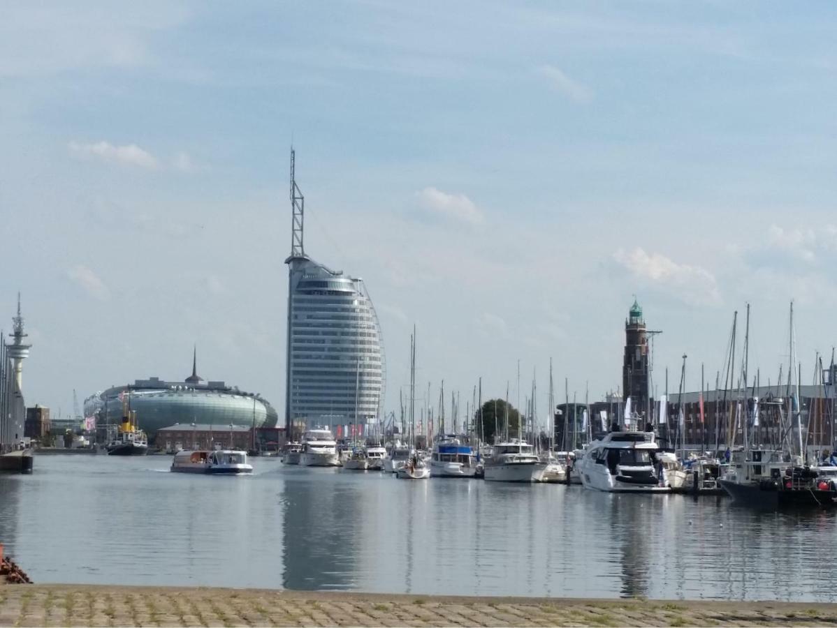 Ferienwohnung Koralle - Am Wasser Bremerhaven Esterno foto